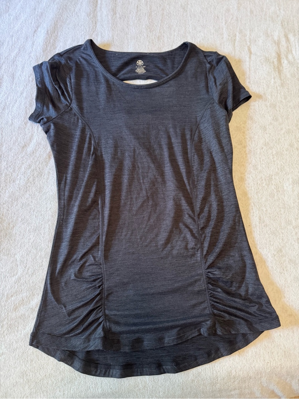 GAIAM Yoga tee Shirt dark color stretchy cut out workout top